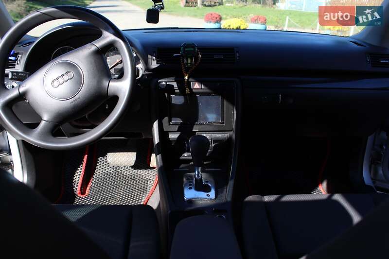 Универсал Audi A4 2002 в Демидовке
