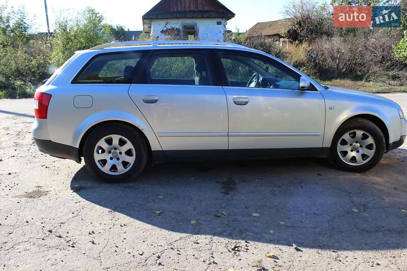 Универсал Audi A4 2002 в Демидовке