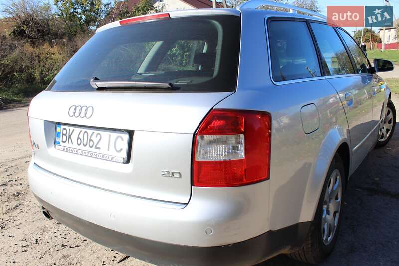 Универсал Audi A4 2002 в Демидовке