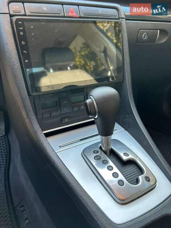 Седан Audi A4 2003 в Виноградовке