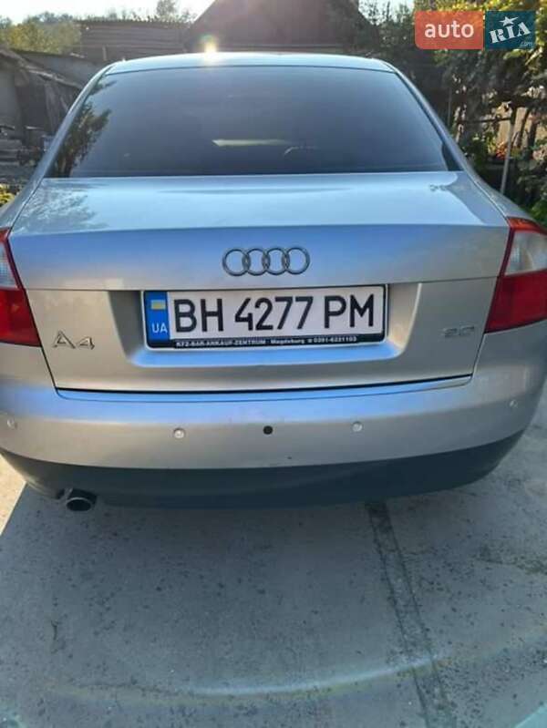 Седан Audi A4 2003 в Виноградовке