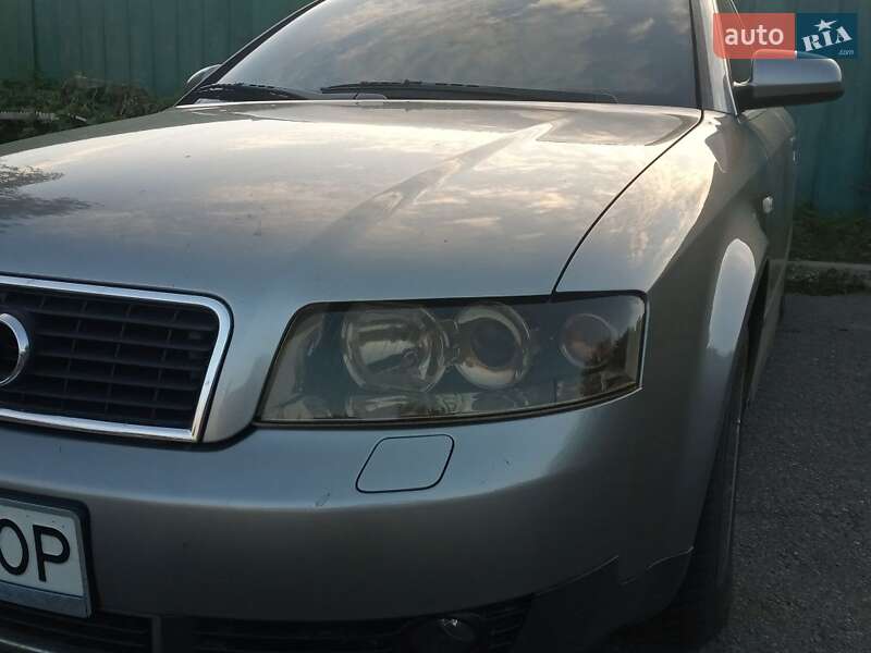Универсал Audi A4 2002 в Умани