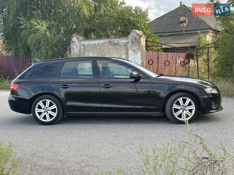 Универсал Audi A4 2011 в Житомире