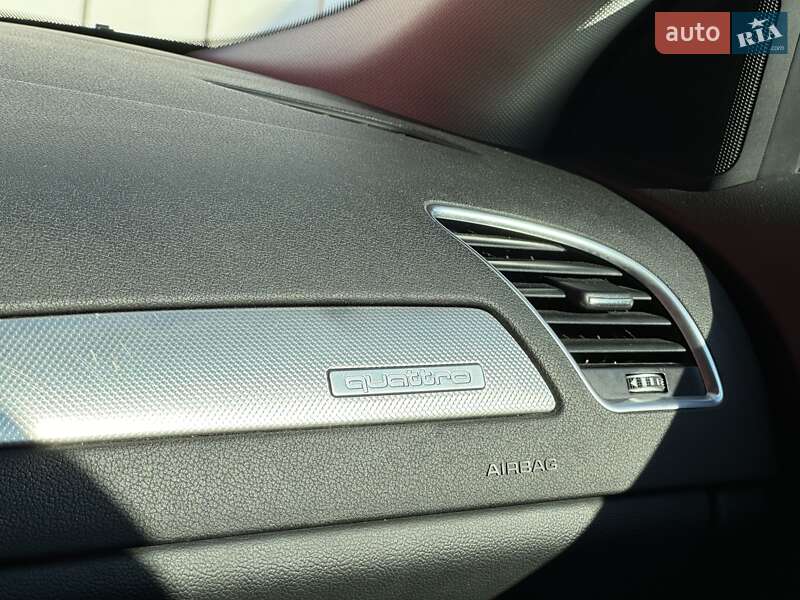 Седан Audi A4 2013 в Києві