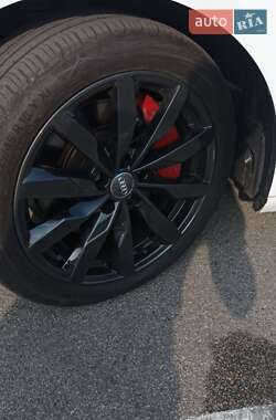 Седан Audi A4 2019 в 