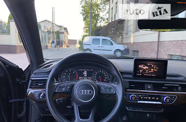 Седан Audi A4 2017 в Золочеві