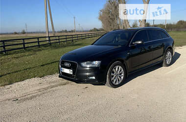 Універсал Audi A4 2013 в Жовкві