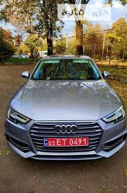 Седан Audi A4 2018 в Львове