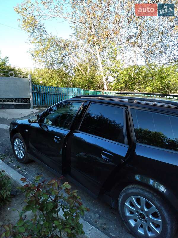 Универсал Audi A4 2002 в Крыжополе