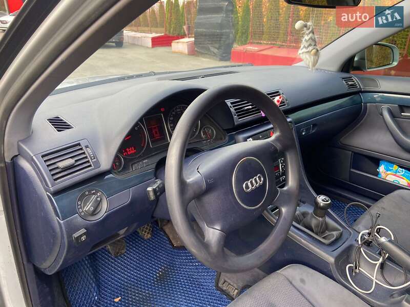 Седан Audi A4 2002 в Харькове