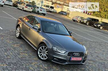 Седан Audi A4 2014 в Луцке