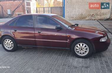 Седан Audi A4 1995 в Ивано-Франковске