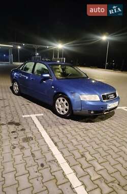 Седан Audi A4 2002 в Маневичах