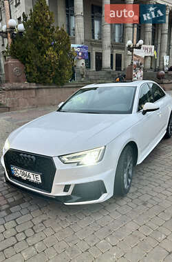 Седан Audi A4 2018 в Львове