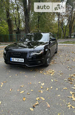 Седан Audi A4 2010 в Днепре