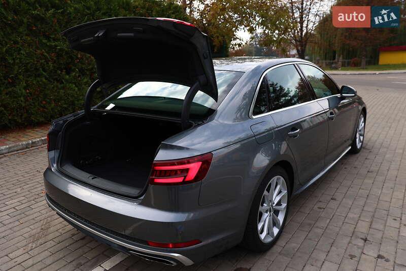 Седан Audi A4 2018 в Луцке