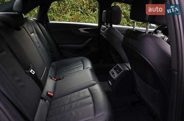 Седан Audi A4 2018 в 