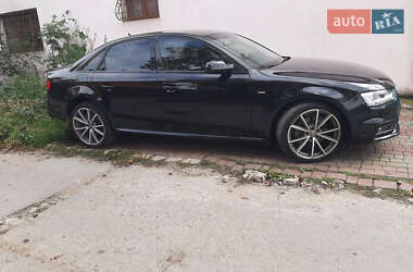 Седан Audi A4 2015 в Одесі