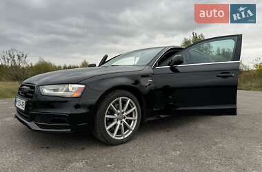 Седан Audi A4 2014 в Рівному