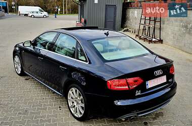 Седан Audi A4 2012 в Ровно