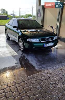 Седан Audi A4 1999 в 