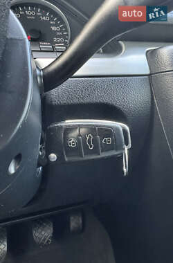 Седан Audi A4 2006 в 