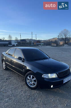 Седан Audi A4 1995 в Ворохті