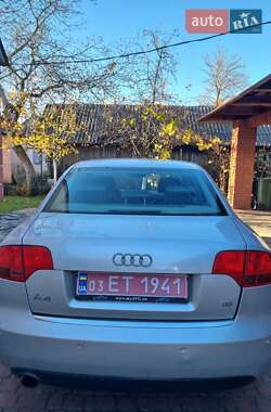 Седан Audi A4 2005 в Киверцах