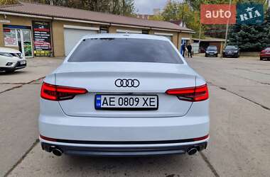 Седан Audi A4 2017 в Дніпрі