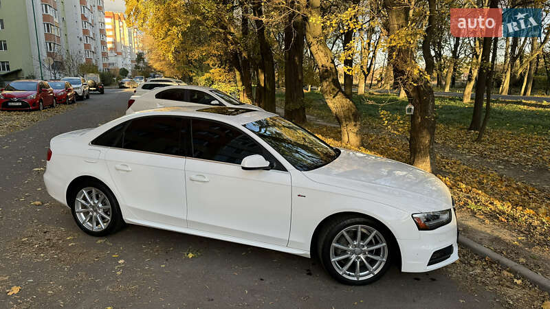 Седан Audi A4 2015 в Виннице
