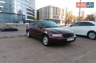 Седан Audi A4 1997 в 