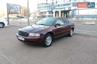 Седан Audi A4 1997 в 