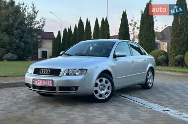 Седан Audi A4 2004 в Сарнах