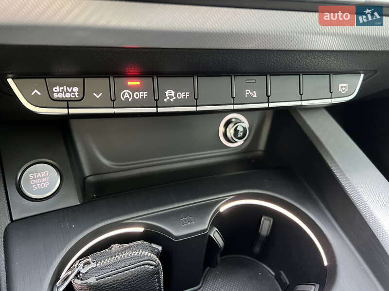 Седан Audi A4 2016 в Николаеве
