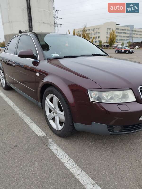 Седан Audi A4 2002 в Києві