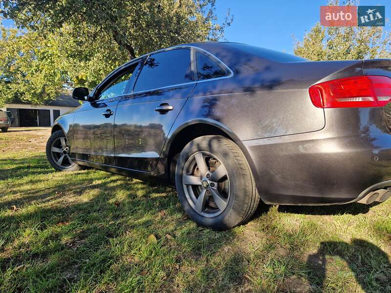 Седан Audi A4 2008 в Каменке
