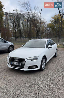 Седан Audi A4 2017 в 