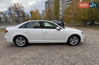 Седан Audi A4 2017 в Києві