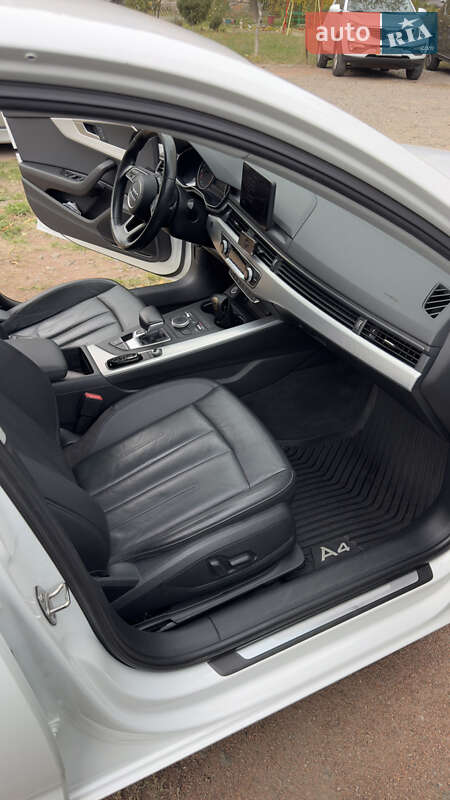 Седан Audi A4 2017 в Киеве