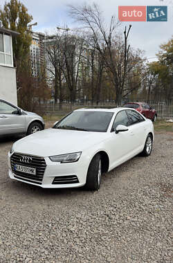 Седан Audi A4 2017 в Киеве