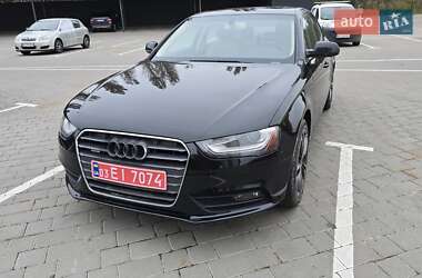 Седан Audi A4 2013 в Луцке