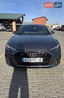 Седан Audi A4 2020 в 