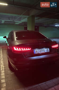 Седан Audi A4 2020 в 
