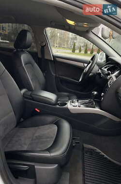 Седан Audi A4 2013 в 