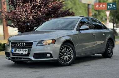 Седан Audi A4 2010 в Львові