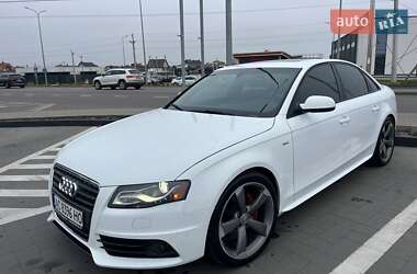 Седан Audi A4 2011 в Луцьку