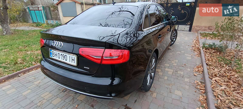 Седан Audi A4 2014 в Березівці