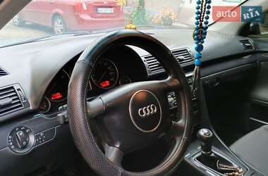 Седан Audi A4 2002 в 