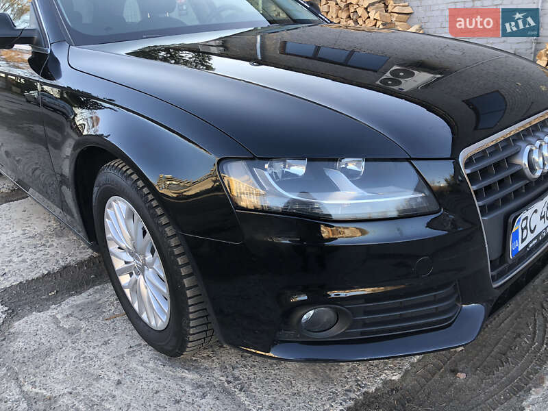 Универсал Audi A4 2009 в Львове