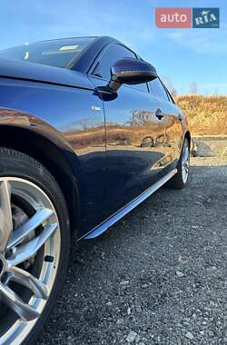 Седан Audi A4 2020 в 